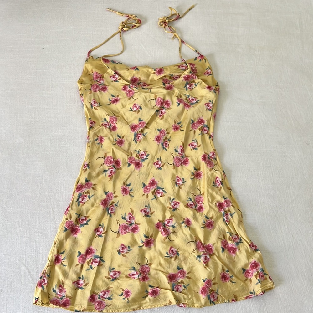 Zara Spring Dress - Picture 2 of 3